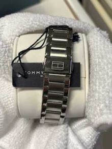 Out3 Tommy Hilfiger 1791718 Outlet (Returned/Pre-owned)