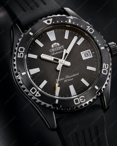 Orient Automatic Black Steel Sapphire Diver 40mm